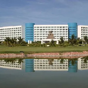 Отель The Grand Mayan Nuevo Vallarta